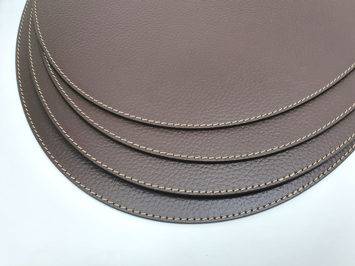 Oval Placemats 18''x 13''- 45.7 x 33 cm made of recycled leather